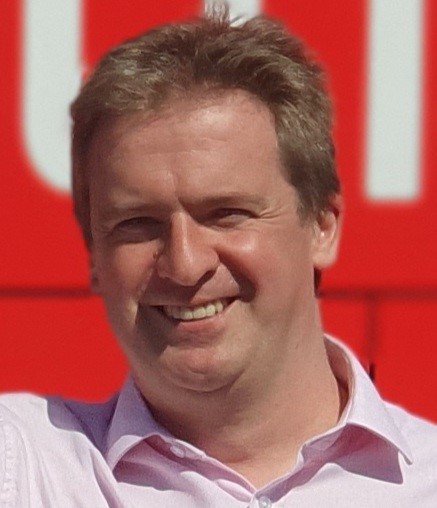Candidate calls for delay and financial support for new smoke alarm plans